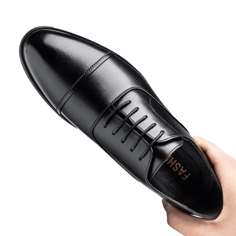 Męskie Eleganckie Skórzane Buty z Ukrytą Wysokością 6 cm z Designem Cap-Toe